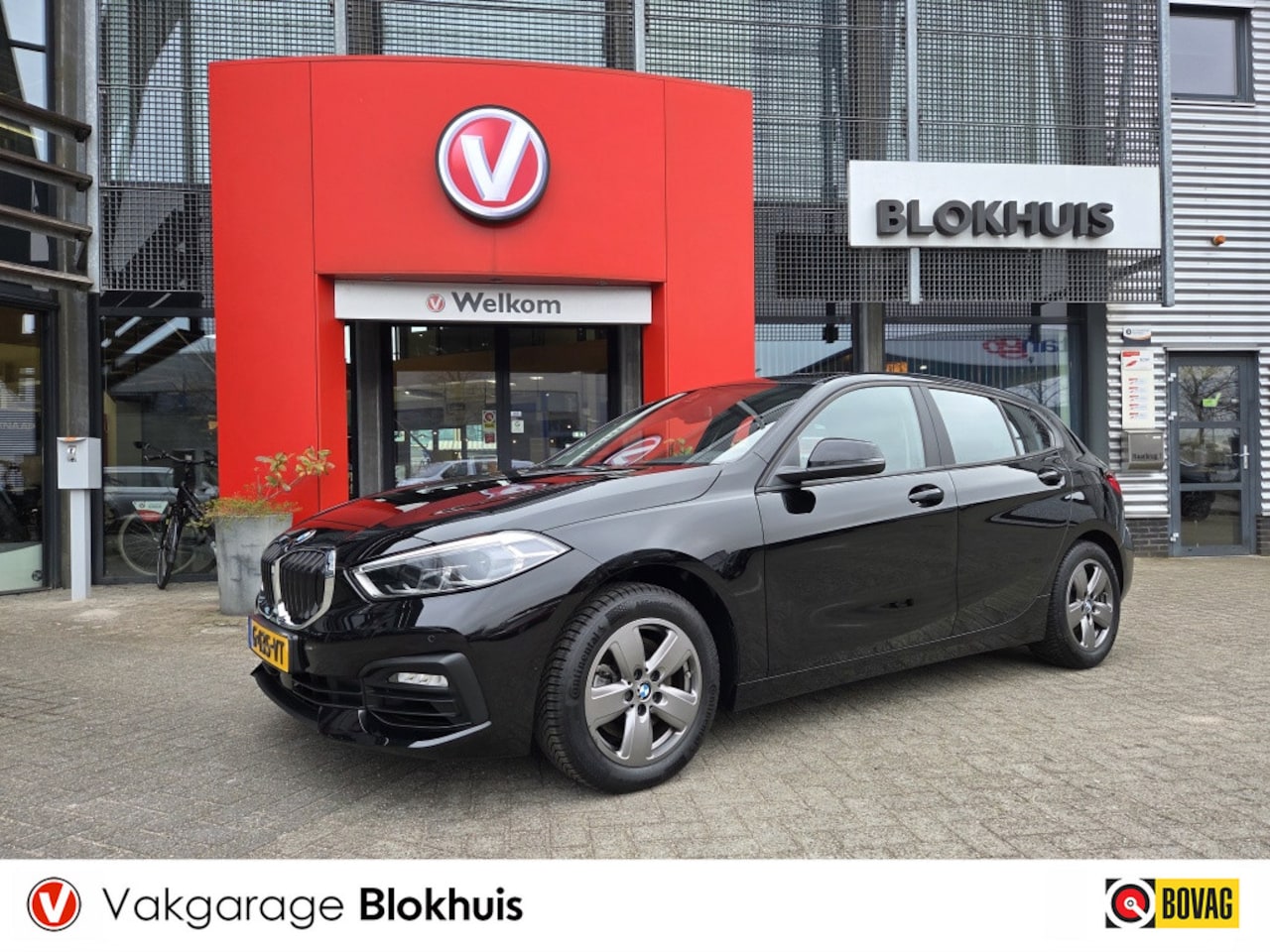 BMW 1-serie - 118i Executive Edition A/T | Navi | Trekhaak | Cruise - AutoWereld.nl
