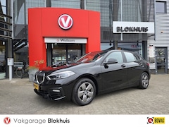 BMW 1-serie - 118i Executive Edition A/T | Navi | Trekhaak | Cruise