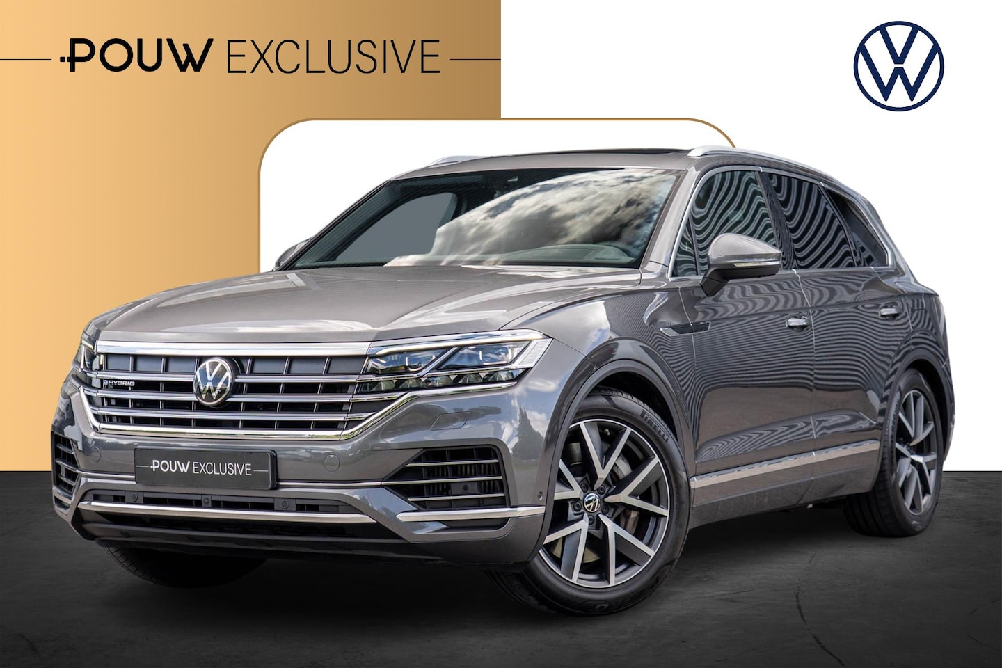 Volkswagen Touareg - 3.0 V6 TSI 380pk Elegance eHybrid 4MOTION | Panoramadak | Trekhaak | 360 Camera - AutoWereld.nl