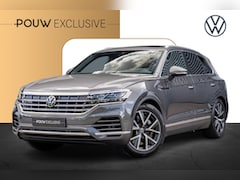 Volkswagen Touareg - 3.0 V6 TSI 380pk Elegance eHybrid 4MOTION | Panoramadak | Trekhaak | 360 Camera