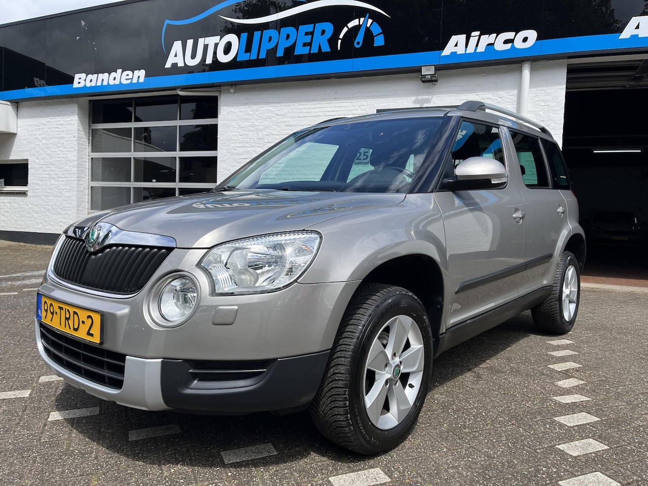 Skoda Yeti - 1.4 TSI Greentech Comfort /CC/Trekhaak/Lm velgen/all season banden/Nieuwe apk bij afleveri - AutoWereld.nl