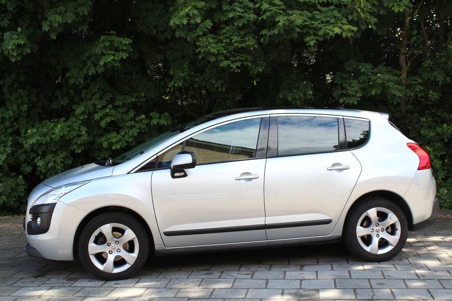 Peugeot 3008 - 1.6 VTi Active trekhaak panorama dak clima cruise enz - AutoWereld.nl