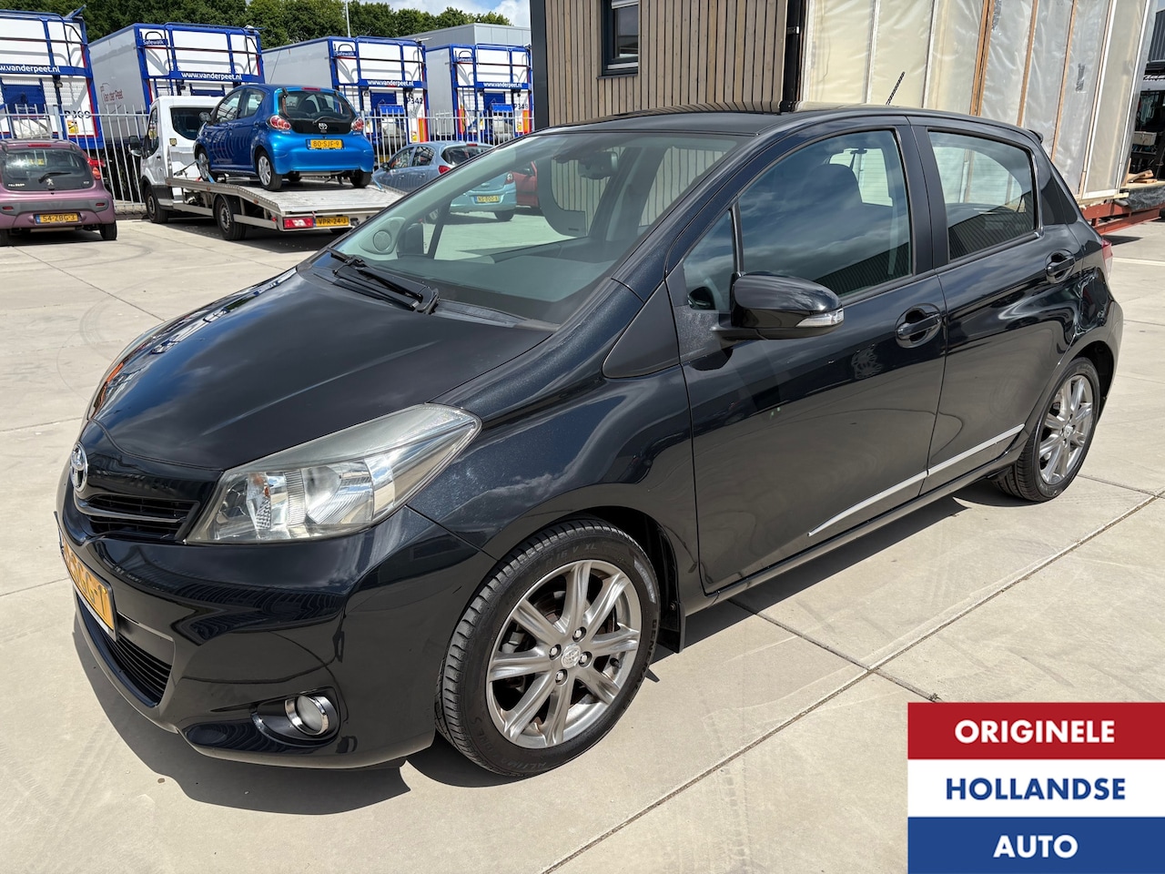 Toyota Yaris - 1.3 VVT-i Dynamic Cruise Control Trekhaak Navi - AutoWereld.nl