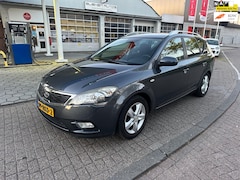 Kia Cee'd Sporty Wagon - 1.4 CVVT Seven