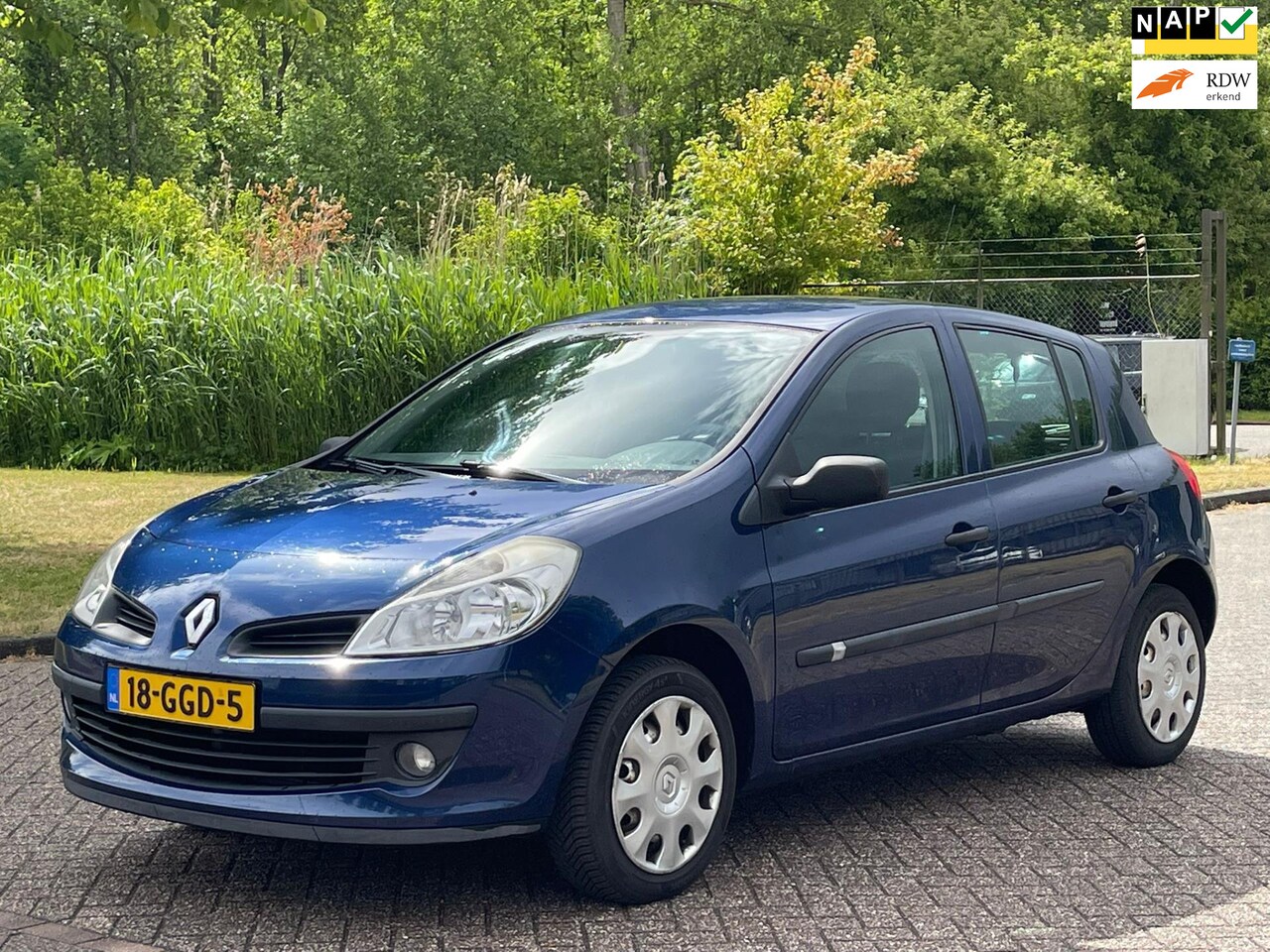 Renault Clio - 1.2-16V Special Line/AIRCO/ELECRAMEN VOOR - AutoWereld.nl