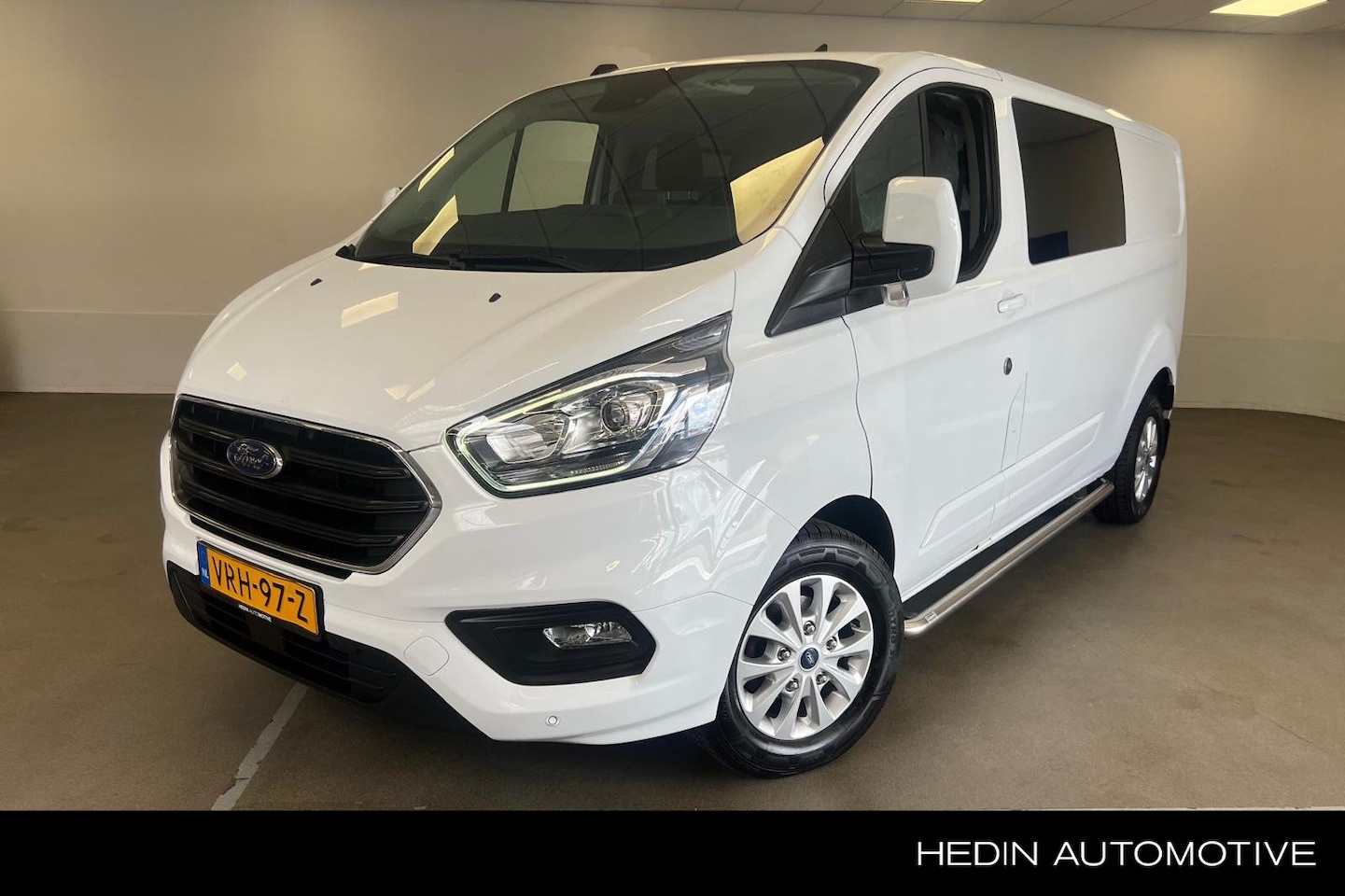 Ford Transit Custom - 300 2.0 TDCI L2H1 Limited DC | Navi | Airco | Sidebars | Lichtmetalenvelgen | - AutoWereld.nl