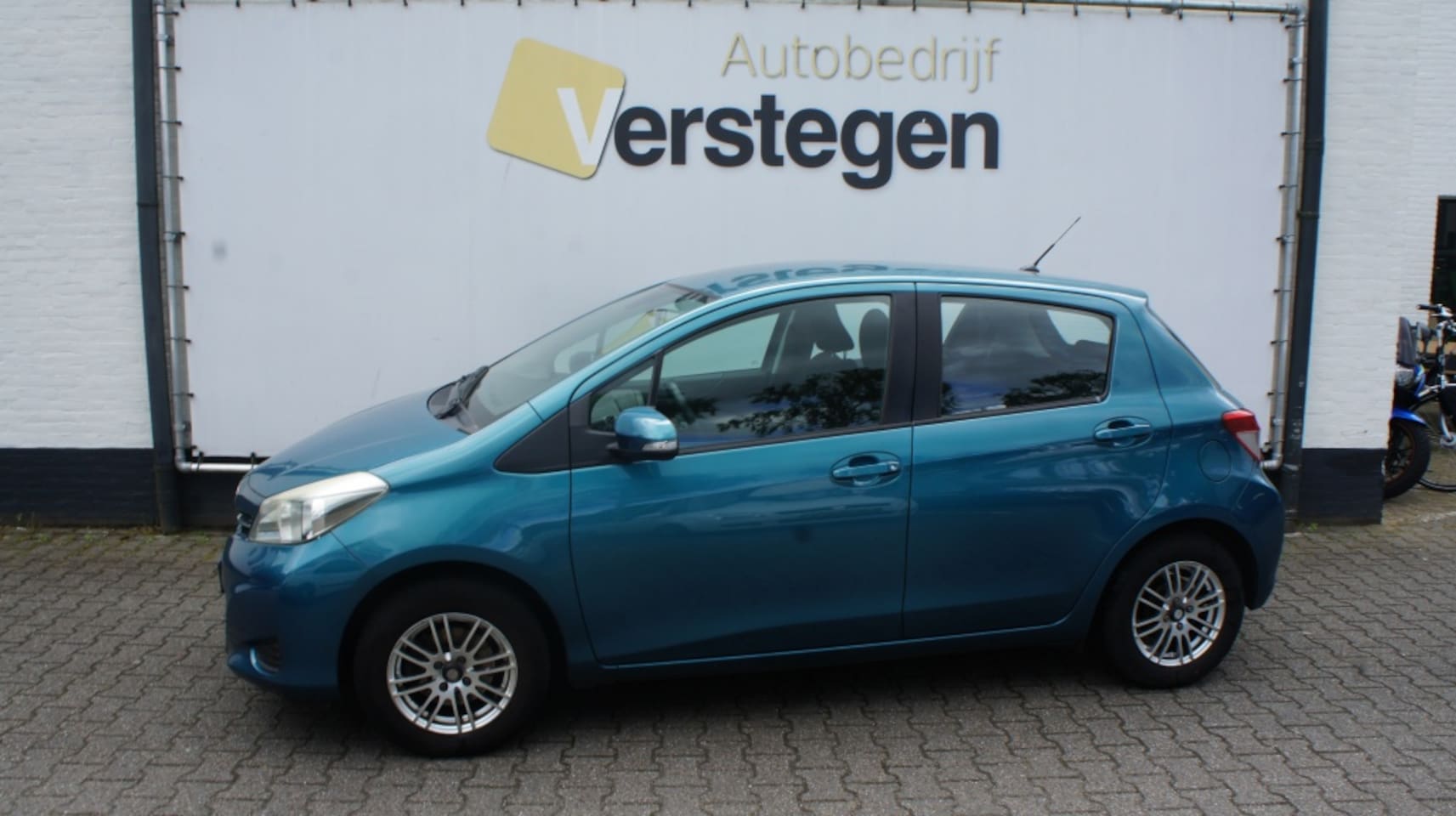 Toyota Yaris - 1.0 VVT-i Aspiration 1.0 VVT-i Aspiration - AutoWereld.nl