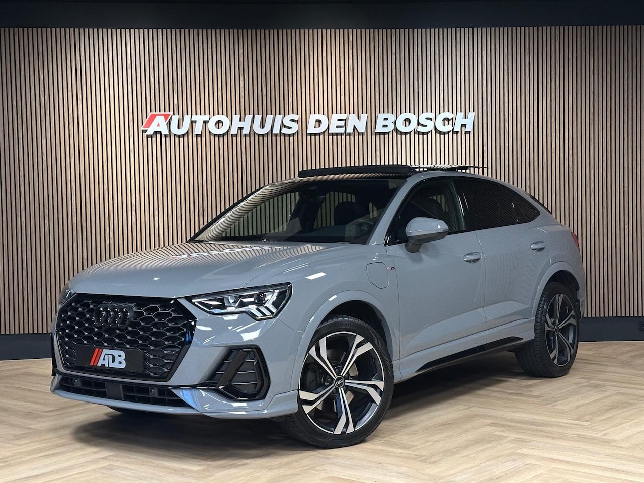 Audi Q3 Sportback - 45 TFSI e S Line 245PK - Pano - Nardo - AutoWereld.nl