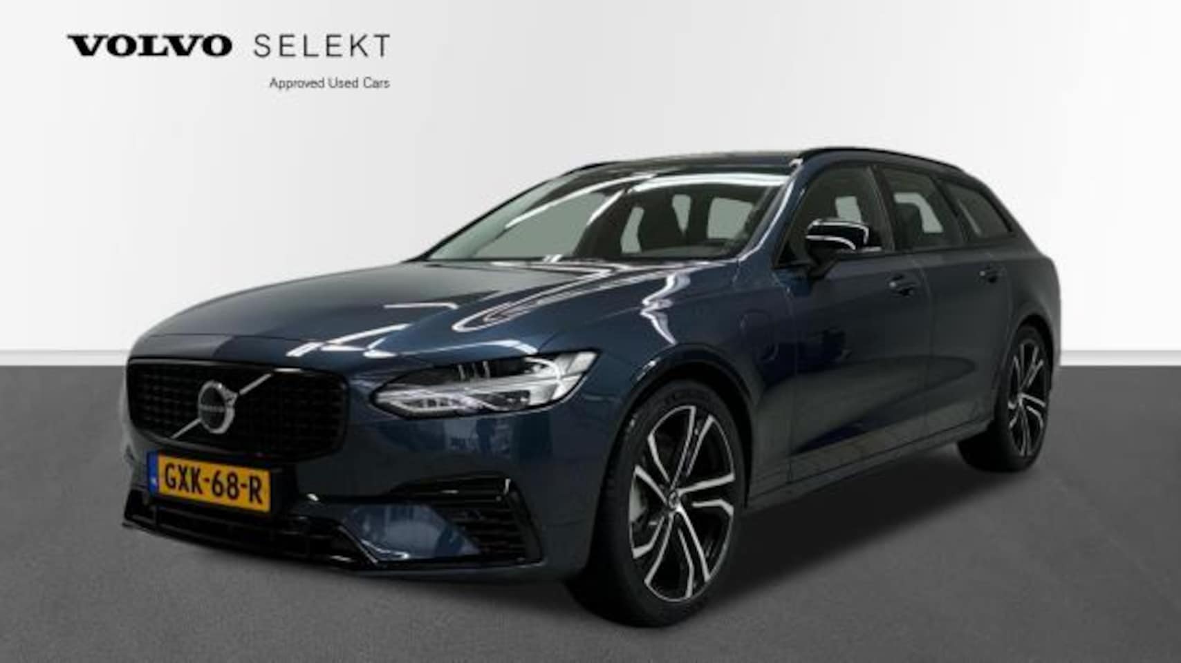 Volvo V90 - 2.0 T8 Plug-in hybrid AWD Ultra Dark | Luchtvering | PDC + 360 camera | 20 inch LM Velgen - AutoWereld.nl