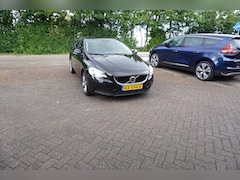 Volvo V40 - 2.0 T3 Momentum STOELVERWARMING NAVI CLIMA