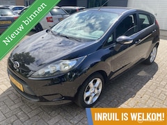 Ford Fiesta - 1.25 Titanium// NIEUWE APK//