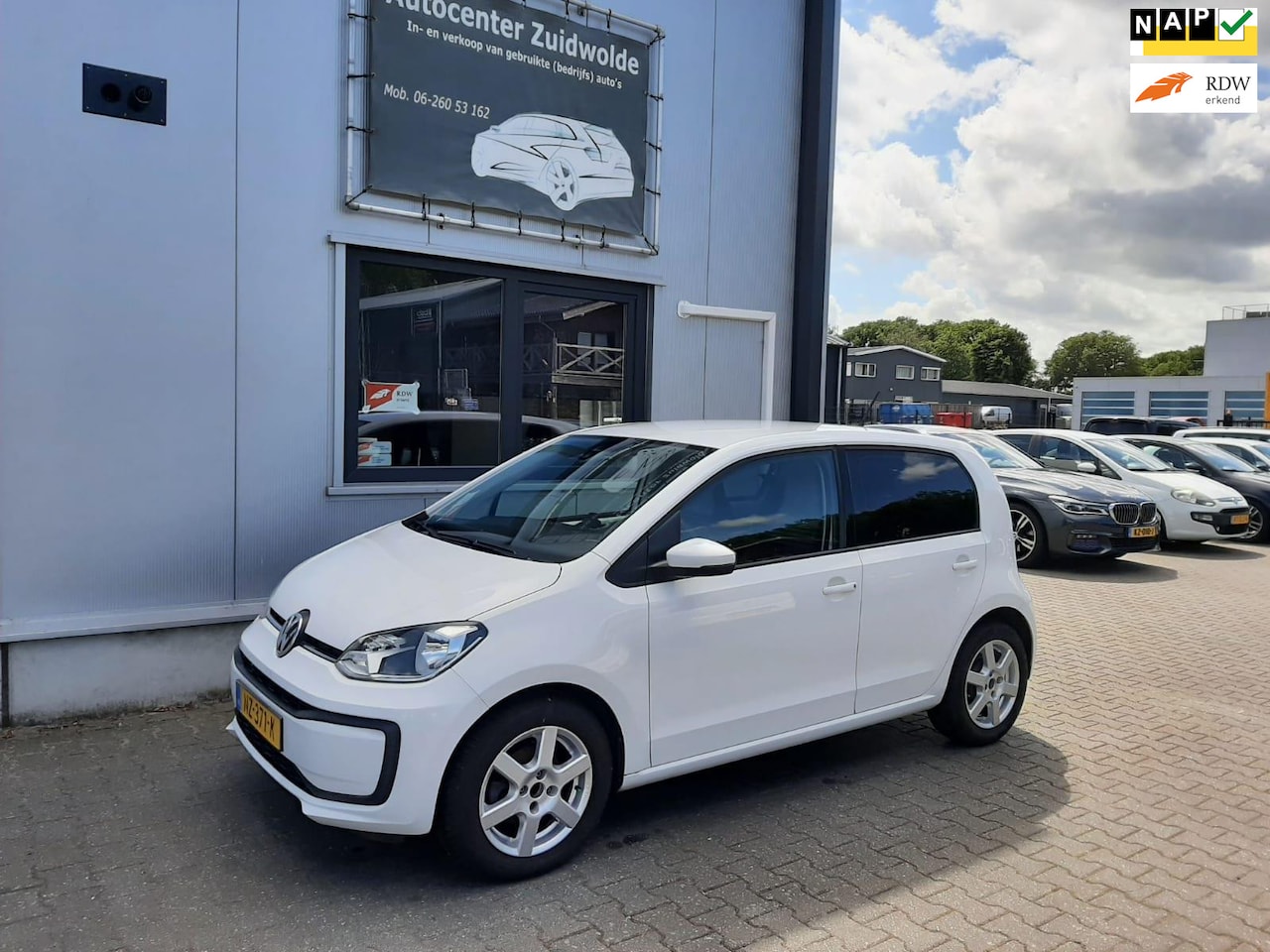 Volkswagen Up! - 1.0 BMT move up! airco ele pakket led apk 5-2026 - AutoWereld.nl