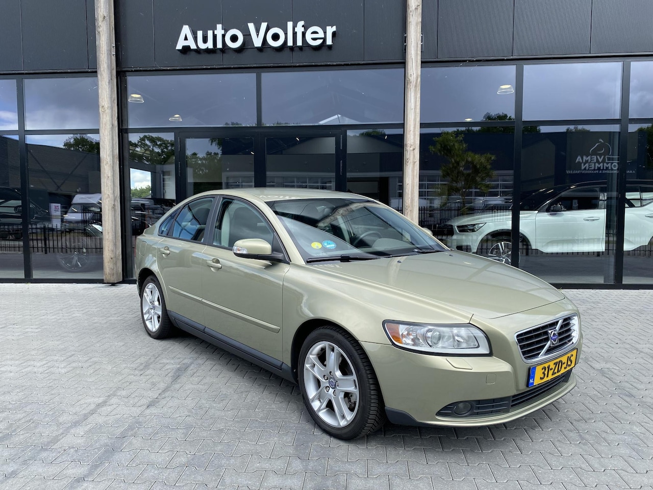 Volvo S40 - 2.4 Edition II 5 Cylinder\Xenon/ leder/PDC\trekhaak - AutoWereld.nl