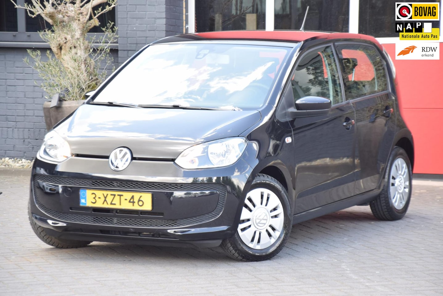 Volkswagen Up! - 1.0 BMT move up! 2014 Airco 5 Deurs - AutoWereld.nl