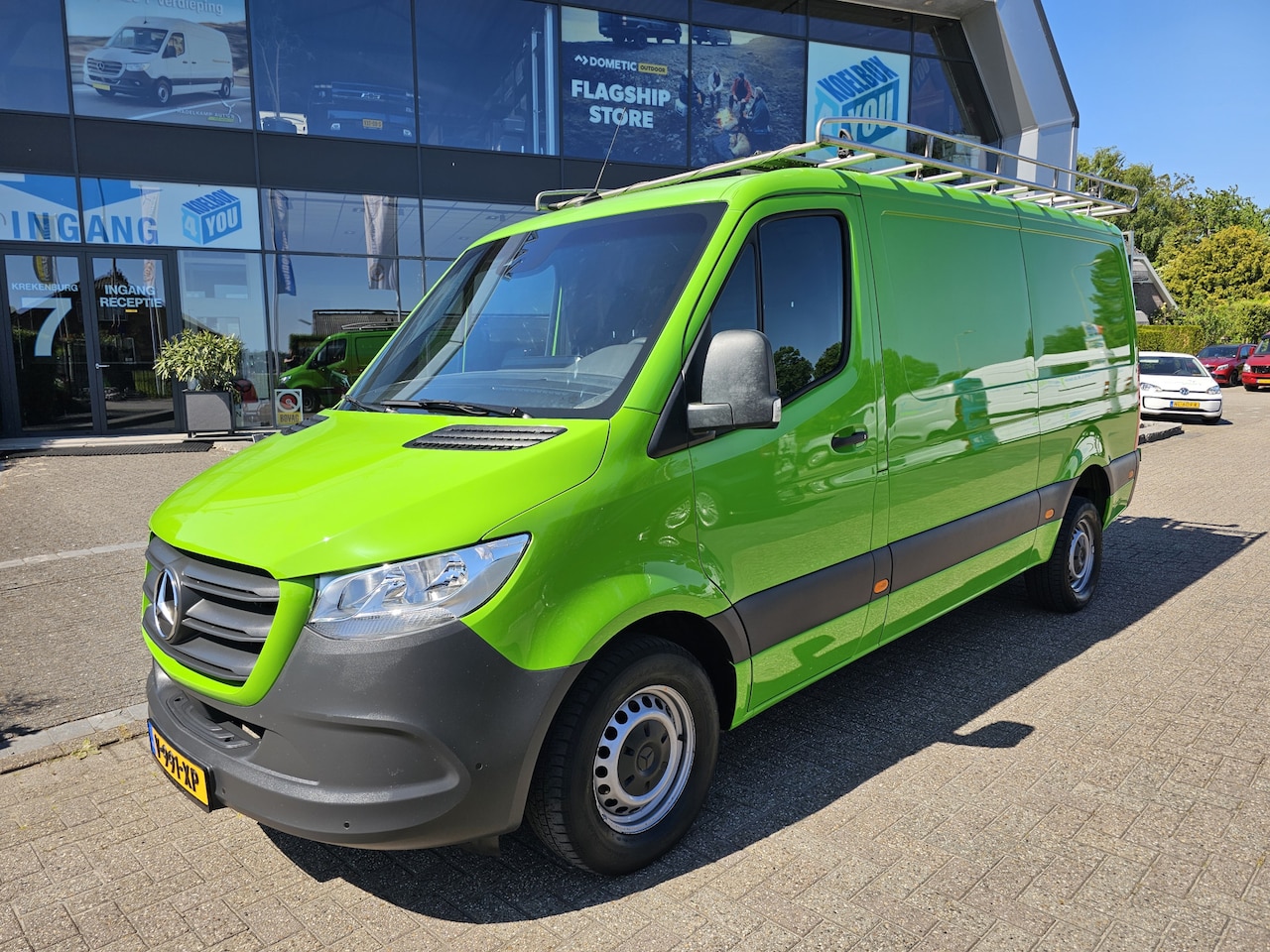 Mercedes-Benz Sprinter - 314 CDI L2-H1 Automaat * Werkplaats Inrichting * Camera * Navi * Trekhaak * - AutoWereld.nl