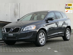 Volvo XC60 - 2.0T Kinetic Leder Clima Memory Trekhaak Stoelverwarming