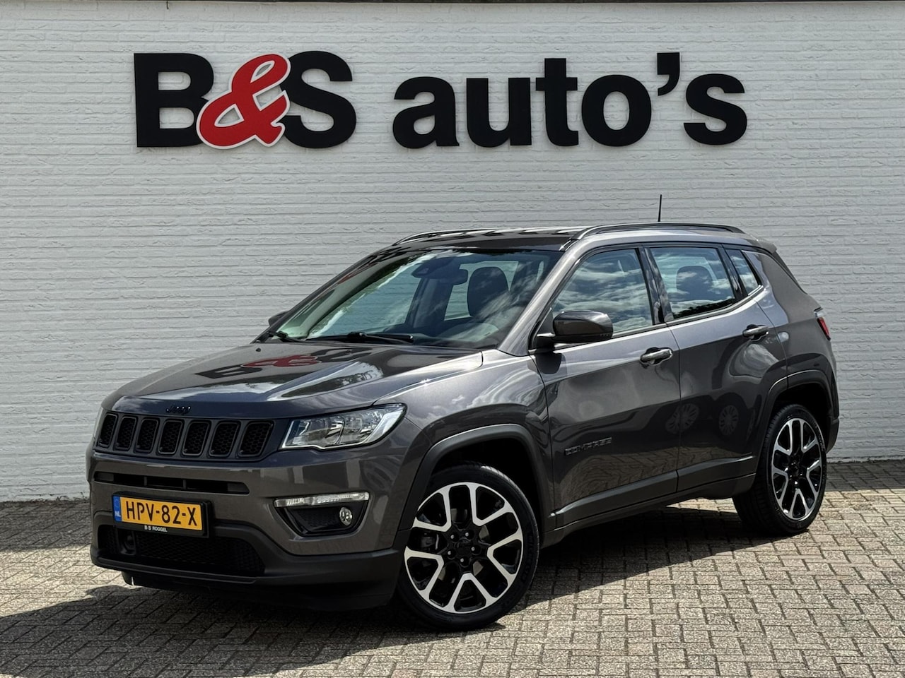 Jeep Compass - 1.3T Limited Cruise control Climate control Keyless Navigatie Apple carplay Android - AutoWereld.nl