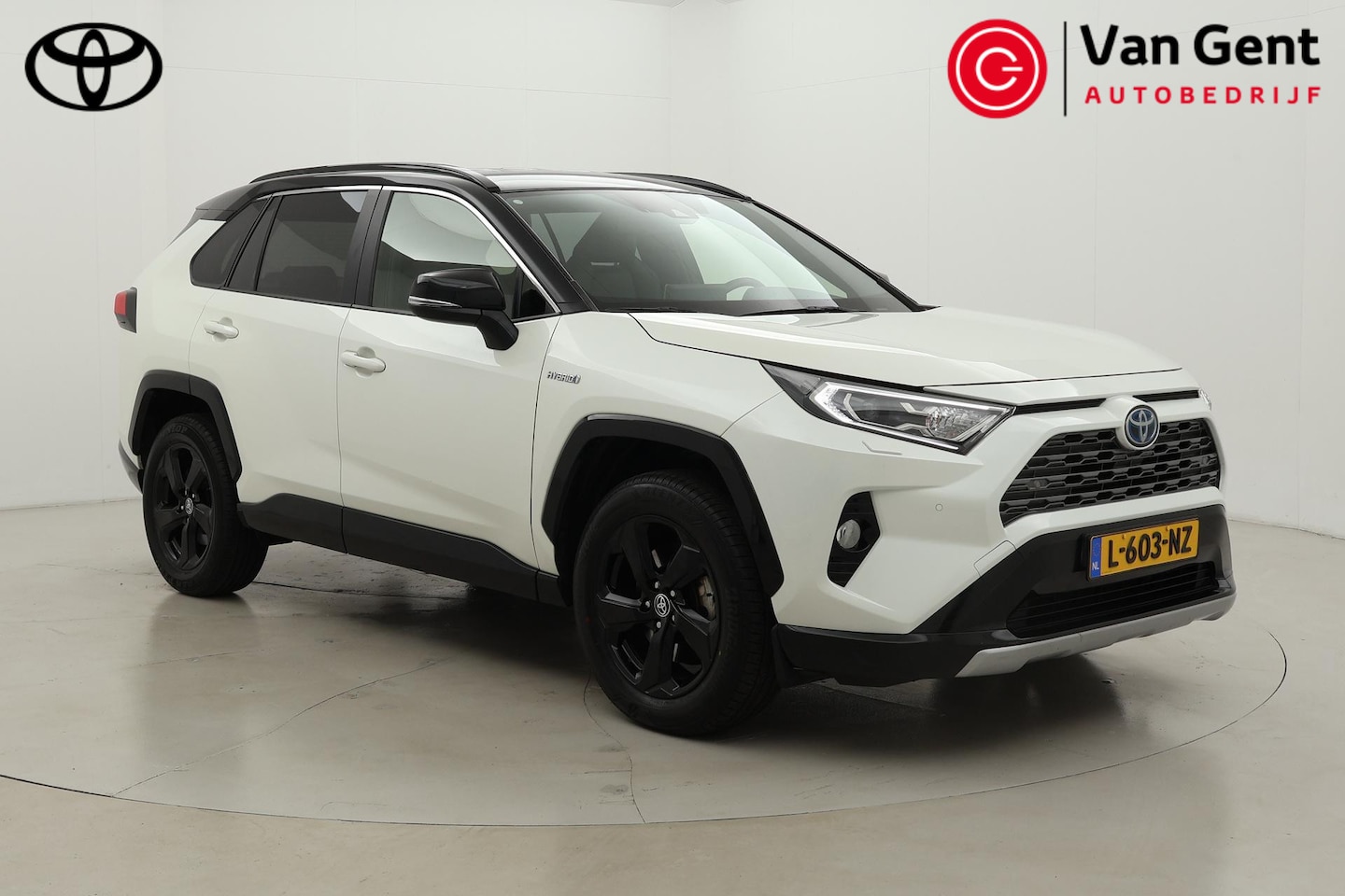 Toyota RAV4 - 2.5 Hybrid Bi-Tone | Stoel-/stuurverwarming | Keyless | Apple Carplay / Android Auto - AutoWereld.nl