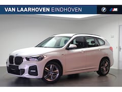 BMW X1 - xDrive25e M Sport Automaat / Sportstoelen / Stuurverwarming / LED / Cruise Control / Stoel