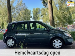 Renault Scénic - 2.0-16V Dynamique Comfort AIRCOAPKKOOPJE