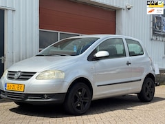 Volkswagen Fox - 1.4 Trendline | AIRCO | APK TOT 14-03-2026 | ELEKTRISCHE RAMEN | LICHTMETALEN VELGEN |