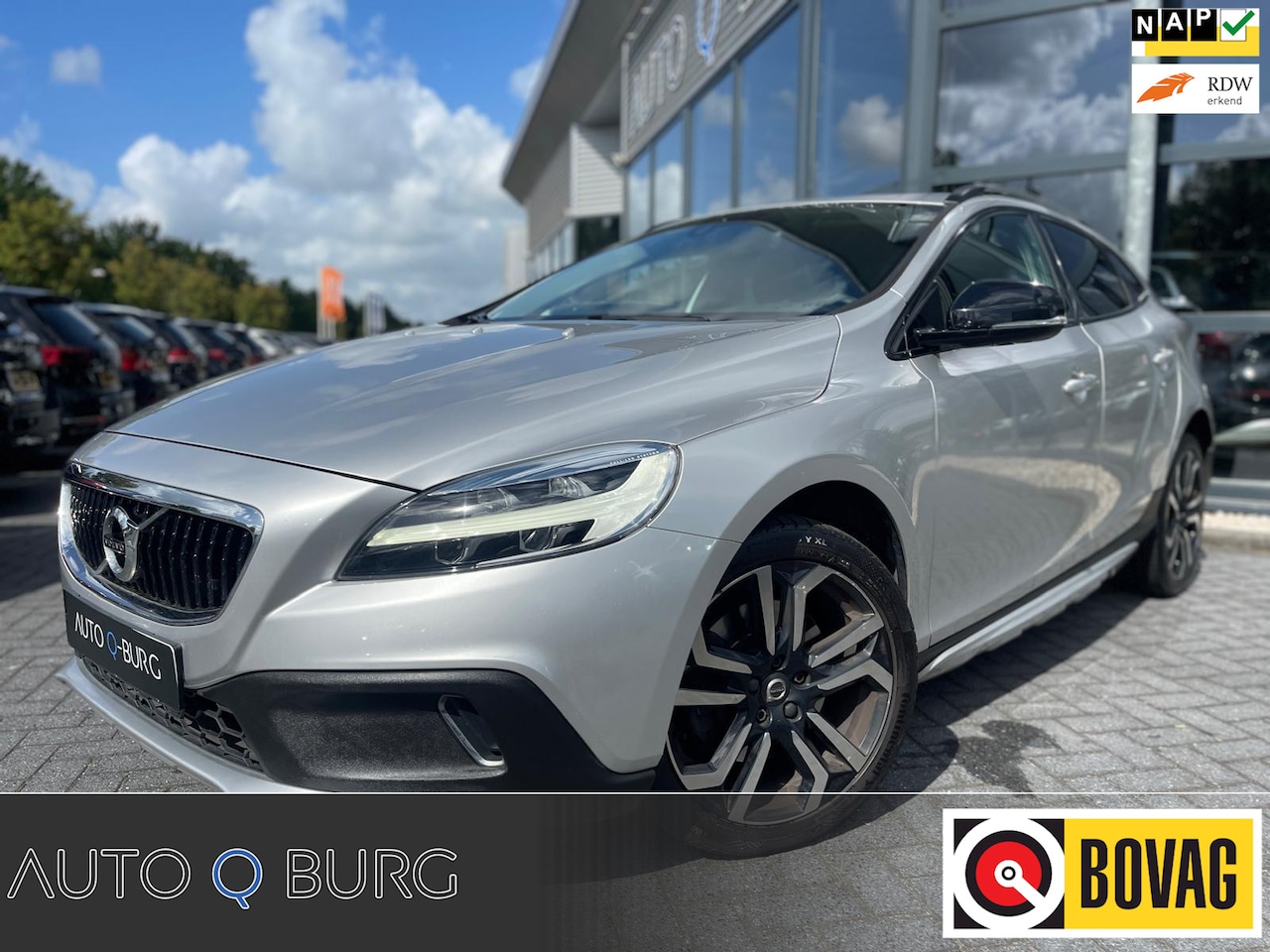 Volvo V40 Cross Country - 2.0 D2 Summum | Digitale Cockpit | Navi | Leder | PDC | LED | Climate | Stoelverwarming | - AutoWereld.nl