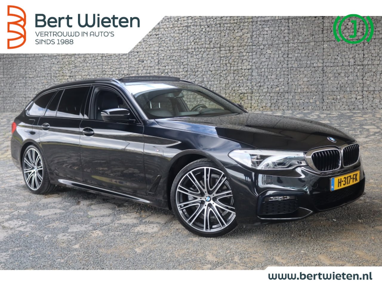 BMW 5-serie Touring - 520i | Geen import | M Sport | Schuifdak | Trekhaak | Compleet - AutoWereld.nl