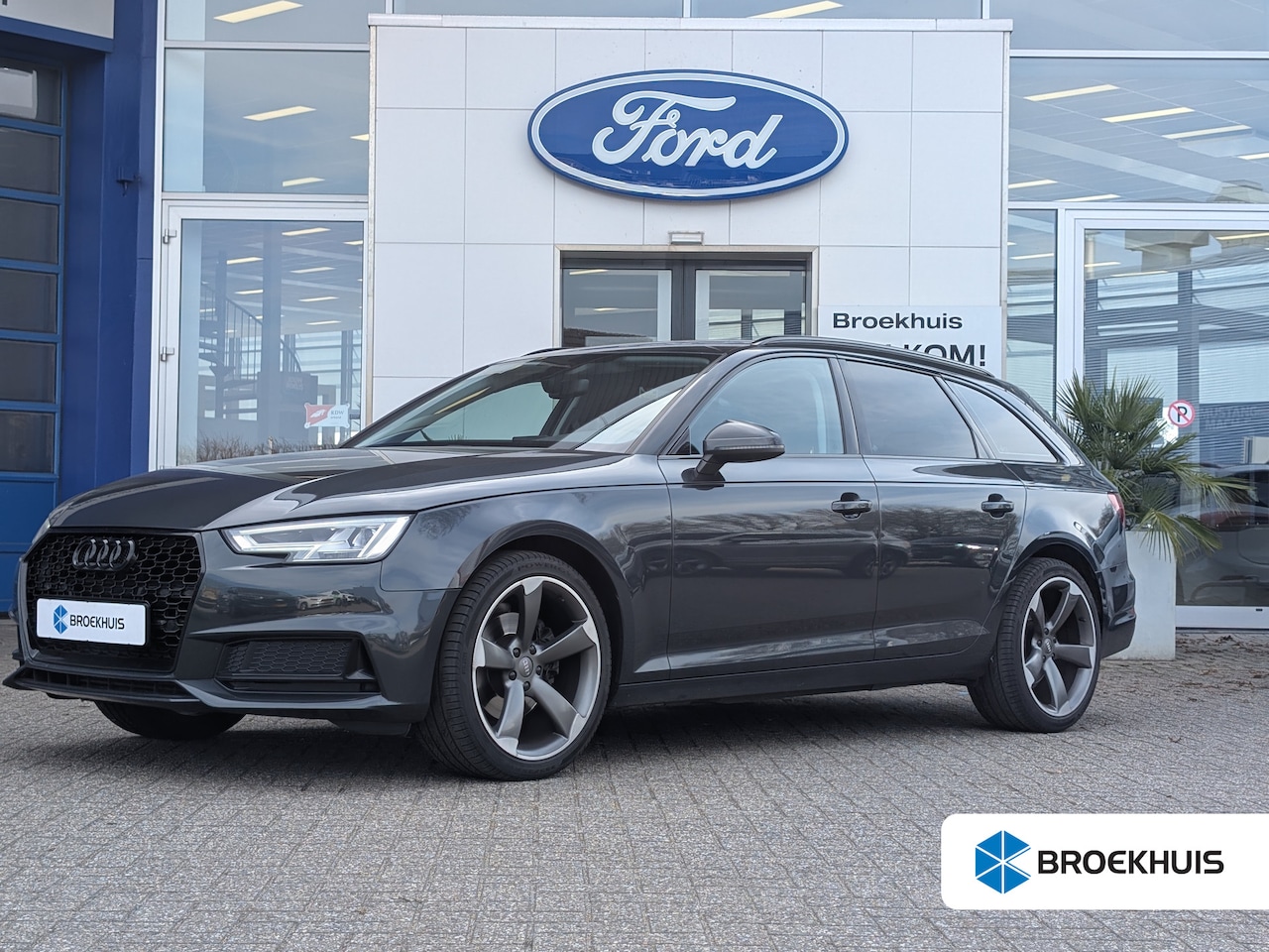 Audi A4 Avant - 2.0 TFSI Sport S-tronic | Lederen Bekleding | 19 inch | Trekhaak! - AutoWereld.nl