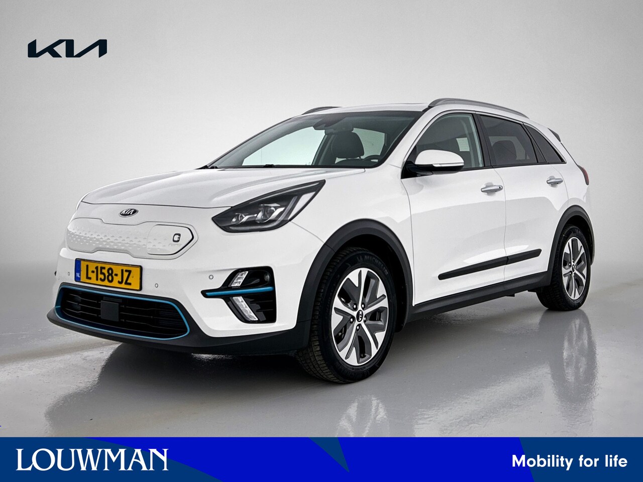 Kia e-Niro - ExecutiveLine 64 kWh | Schuif-/kanteldak | 3-Fase | JBL | Stoelkoeling | Dodehoekdetector - AutoWereld.nl