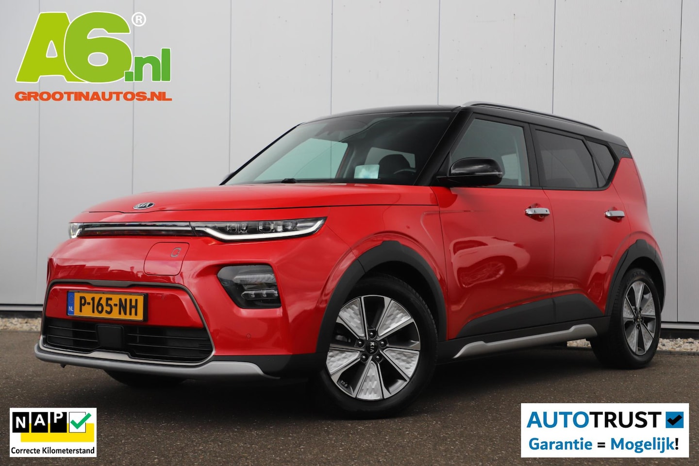 Kia e-Soul - ExecutiveLine 64 kWh 9800KM! Leder Navigatie Achteruitrijcamera Head Up Display Elektrisch - AutoWereld.nl