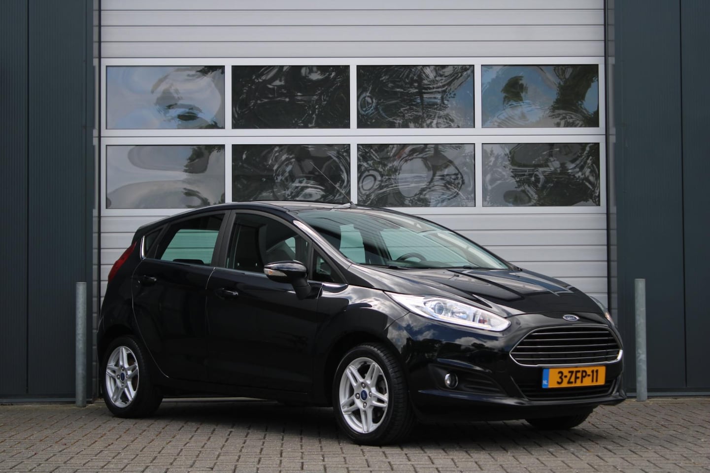 Ford Fiesta - 1.0 EcoBoost Titanium 101pk 5-Deurs Clima/Cruise/Navi/Bluetooth/PDC/LED/RadioCD.AUX.USB/15 - AutoWereld.nl