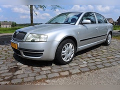Skoda Superb - 2.0 Classic 4 drs airco 244 dkm apk 23-7-2026