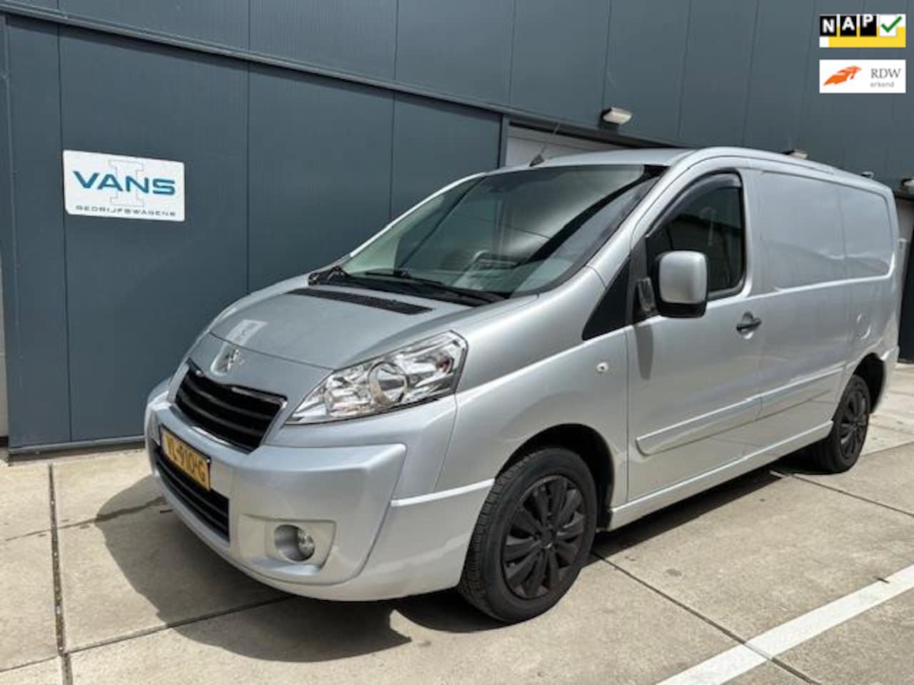 Peugeot Expert - 227 2.0 HDI L1H1 Navteq 227 2.0 HDI L1H1 Navteq 2 - AutoWereld.nl