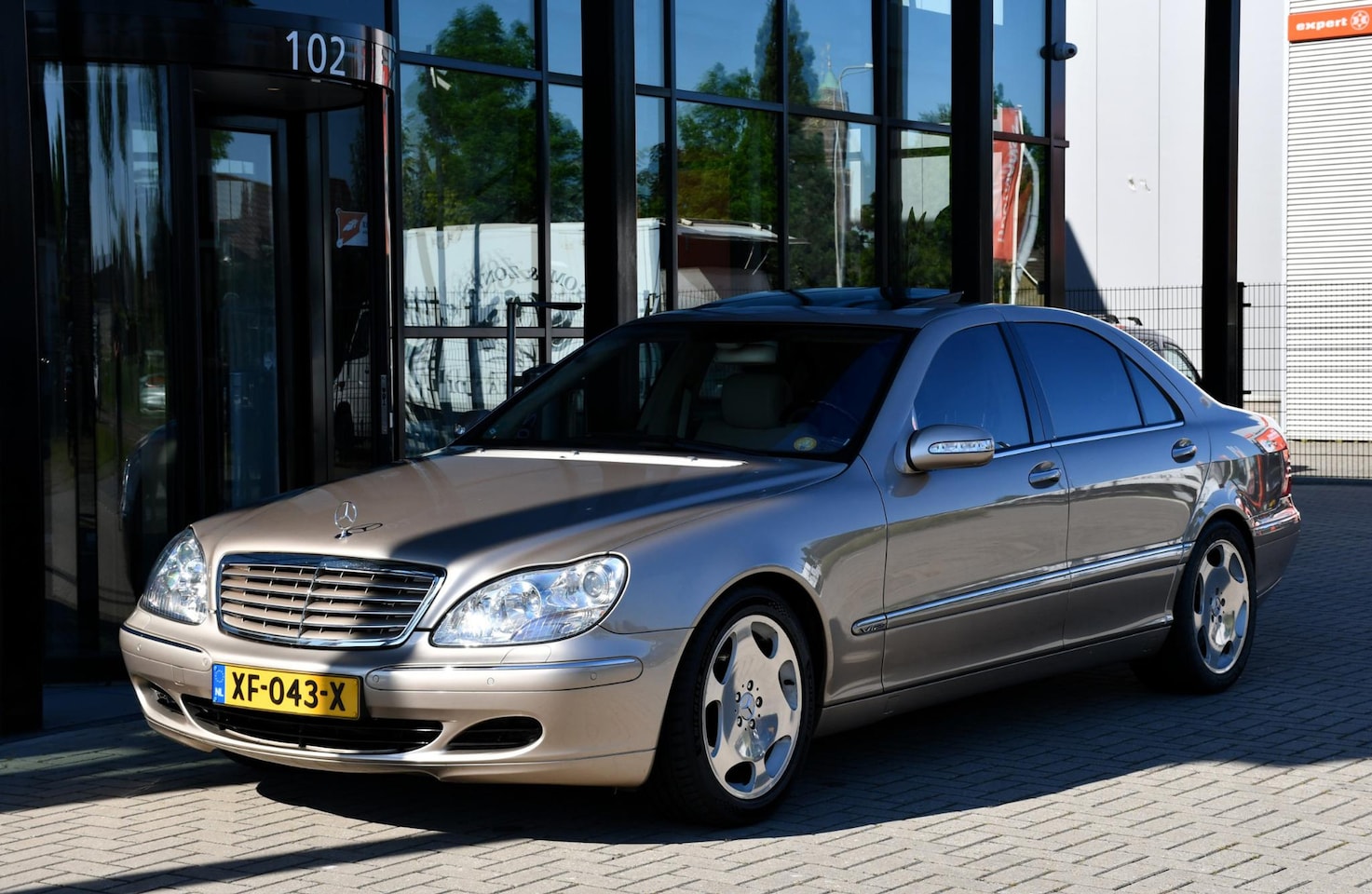 Mercedes-Benz S-klasse - 600 Lang V12 500PK - AutoWereld.nl