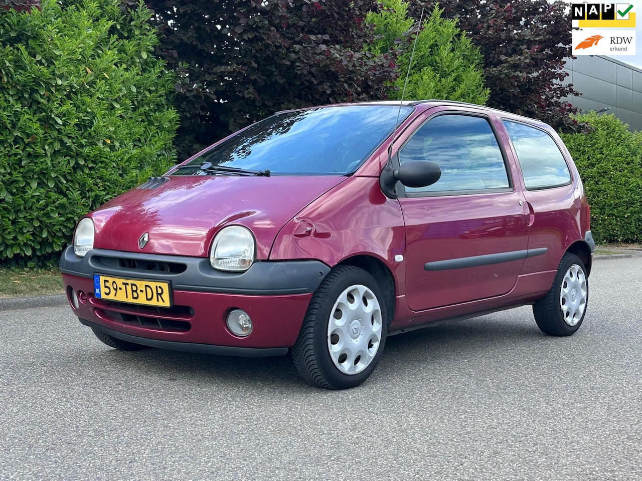 Renault Twingo - 1.2 Expression Elektrische ramen*Stuurbekrachtiging*Audio*Rijdt en schakelt goed* - AutoWereld.nl