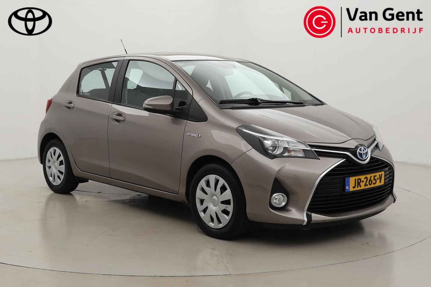 Toyota Yaris - 1.5 Hybrid Aspiration | Navigatie | Keyless | Cruise | Clima | Camera | Bluetooth - AutoWereld.nl
