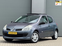 Renault Clio - 1.2 TCE Expression | Panoramadak | Airco | Trekhaak | Dealeronderhouden | 2 sleutels