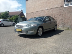 Ford Mondeo - 2.0-16V Titanium Met een APK tot Maart 2026 en een N.A.P.