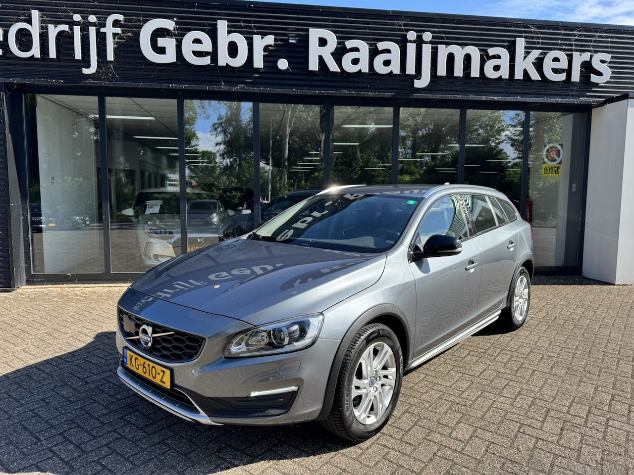 Volvo V60 Cross Country - 2.0 D3 Momentum*Navigatie*EXPORT/EX BPM* - AutoWereld.nl