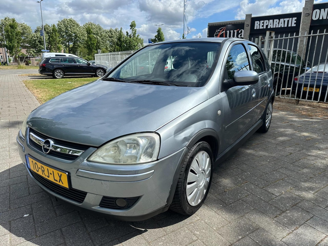 Opel Corsa - 1.2-16V Cosmo 1.2-16V Cosmo - AutoWereld.nl