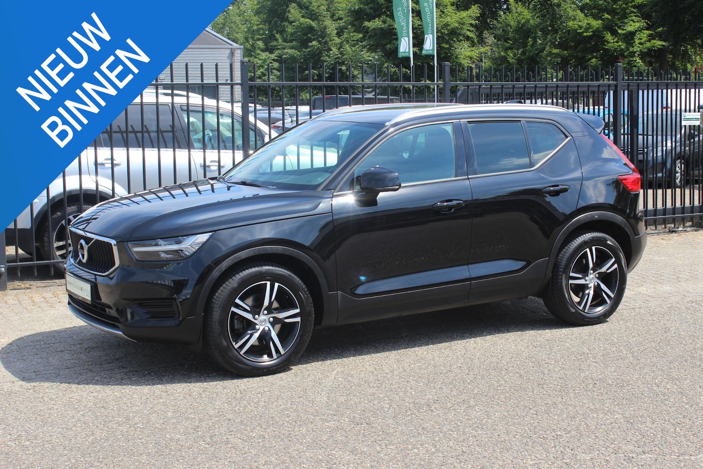 Volvo XC40 - 2.0 D3 AWD Momentum 2.0 D3 AWD Momentum, met Duitse Brief. - AutoWereld.nl