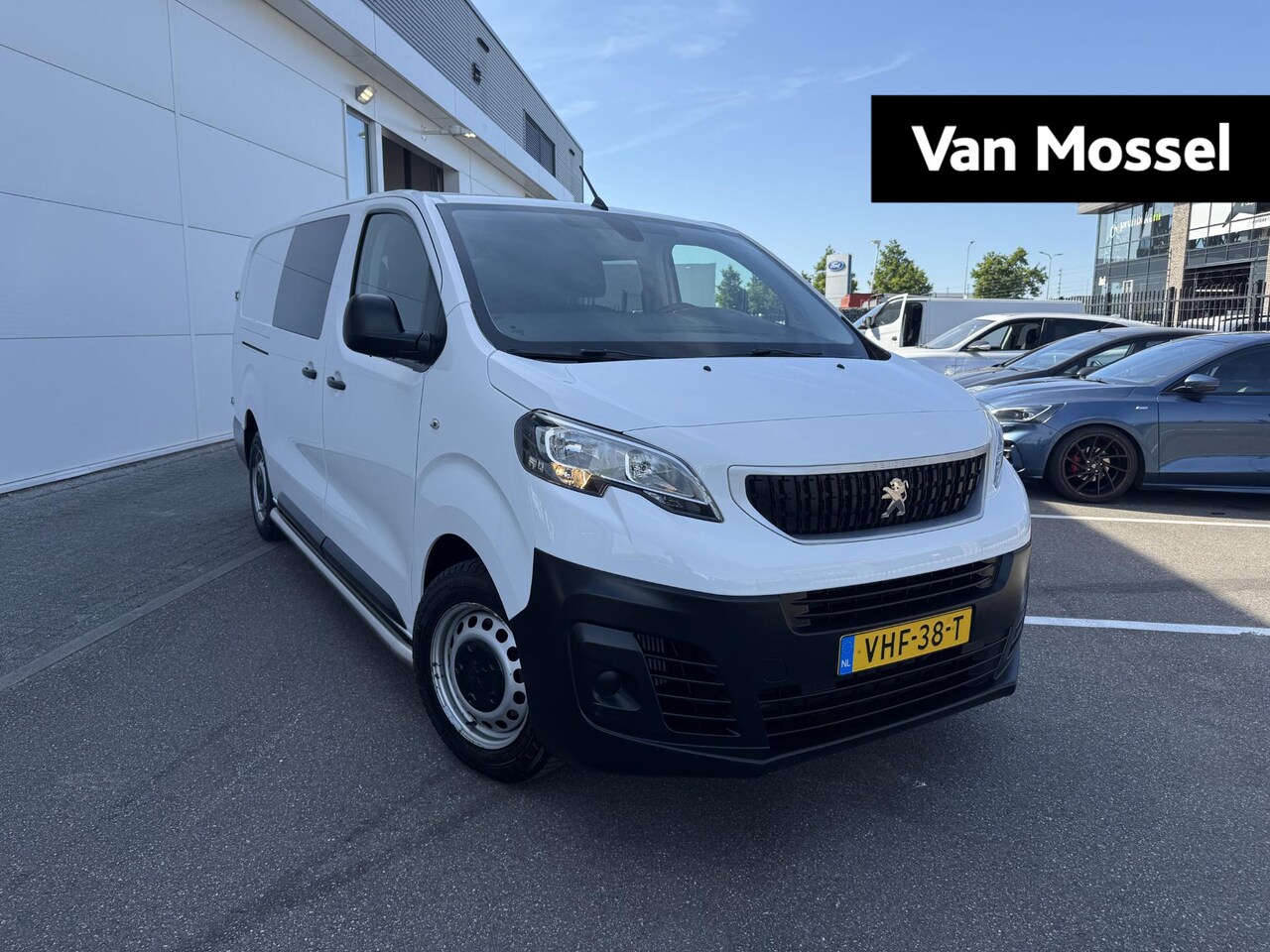 Peugeot Expert - 2.0 BlueHDI 120 Long Premium DC 2.0 BlueHDI 120 Long Premium DC - AutoWereld.nl
