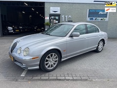 Jaguar S-type - 4.0 V8