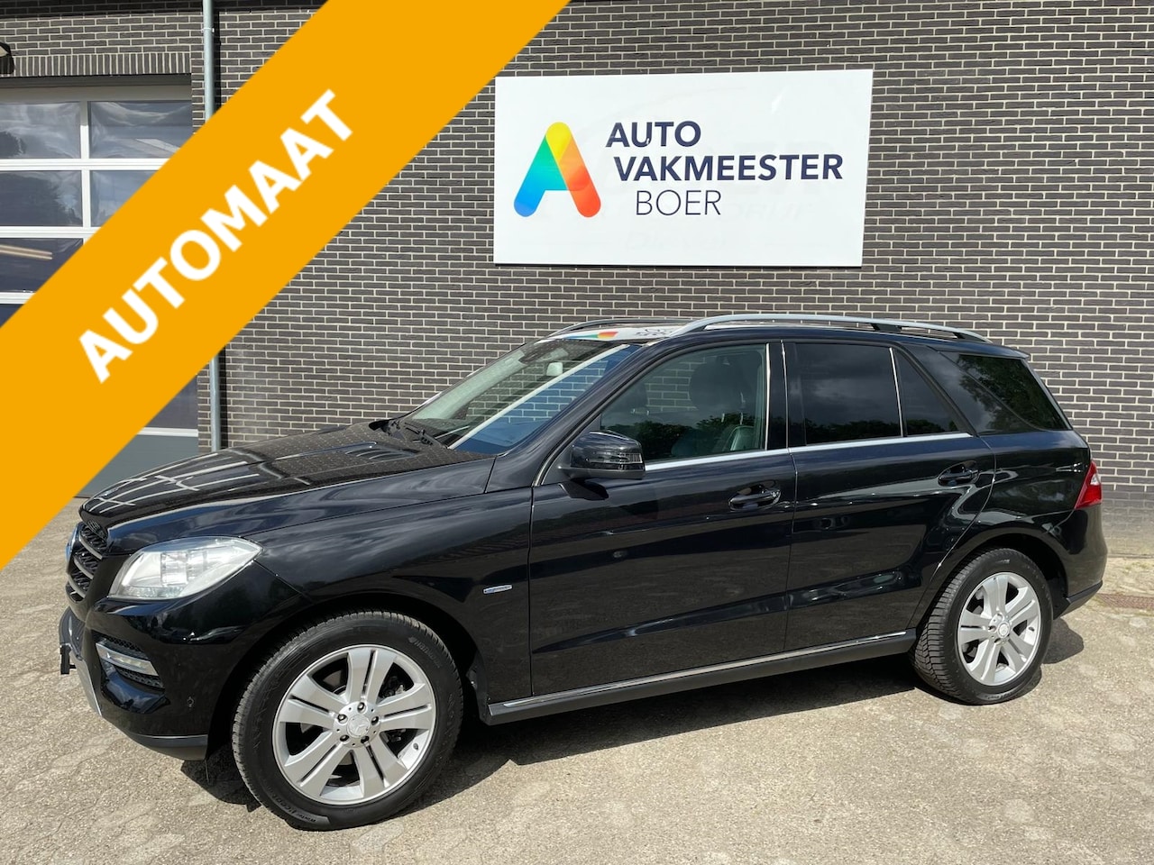 Mercedes-Benz M-klasse - ML350 BlueTEC Edition1 EURO6 Automaat / Trekhaak - AutoWereld.nl