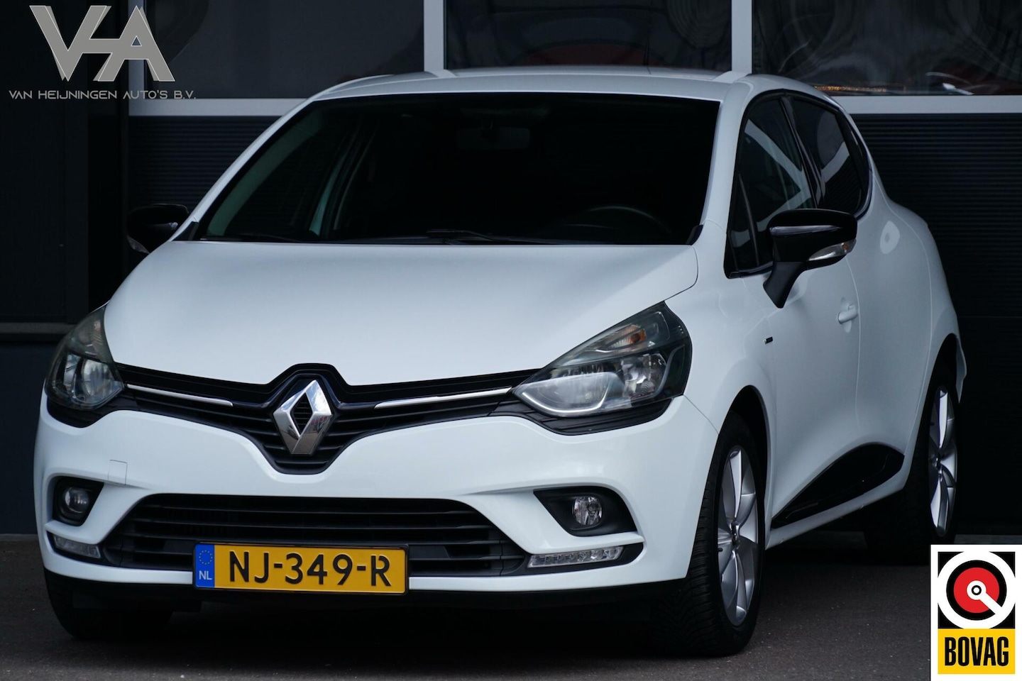 Renault Clio - 0.9 TCe Limited 0.9 TCe Limited, NL, park. sens. cruise, navi - AutoWereld.nl