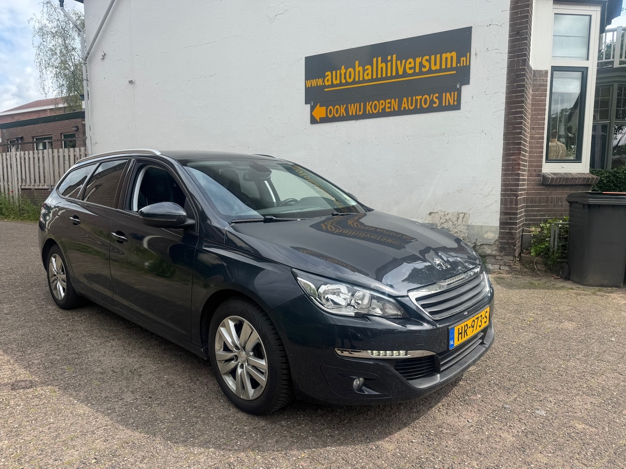 Peugeot 308 SW - 1.2 PureTech Blue Lease Executive LET OP MOTOR ROOKT - AutoWereld.nl