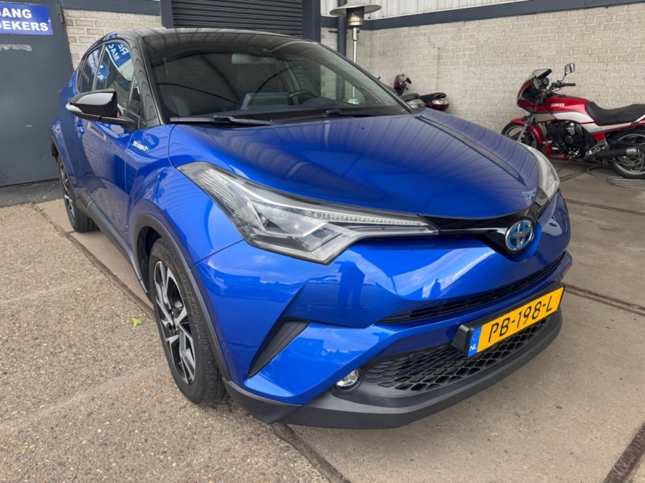 Toyota C-HR - 1.8 Hybrid Bi-Tone P - AutoWereld.nl