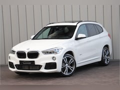 BMW X1 - sDrive20i High Executive | Head-up | Keyles | Pano | Harman-kardon | Led | Leder | NL-auto