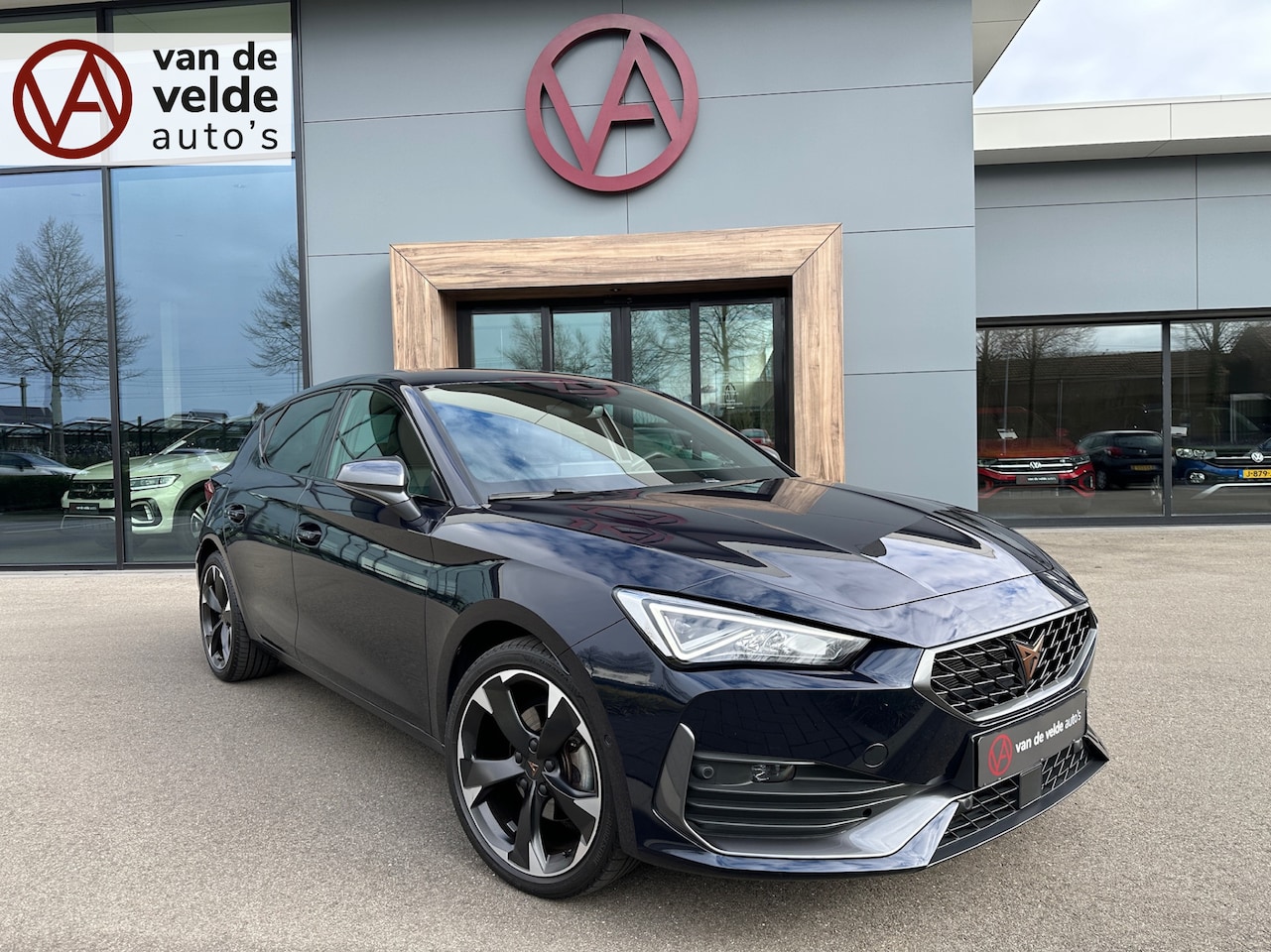 CUPRA Leon - 1.5 eTSI 150pk DSG | Camera | Led | Navi | 18 inch | Rijklaar incl. garantie - AutoWereld.nl