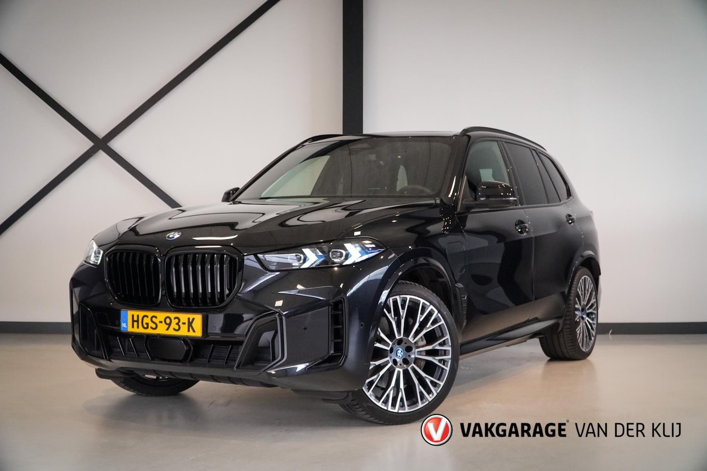 BMW X5 - XDrive50e M-Sport | Panorama Sky Lounge | Comfort Zetels | Leder Merino | 360 Camera | H/K - AutoWereld.nl